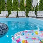 Dream Z Sauna I Jacuzzi *